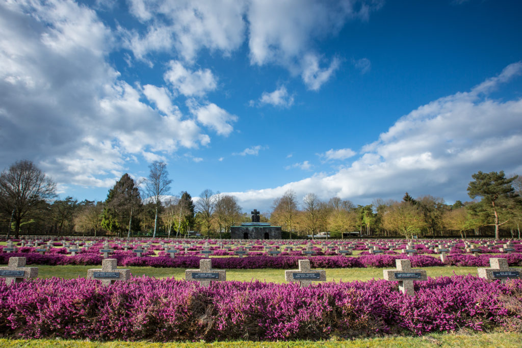 German-war-cemetery-Lommel-2-©-Toerisme-Lommel-1024x683